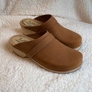 Lotta From Stockholm Tan Leather Clogs